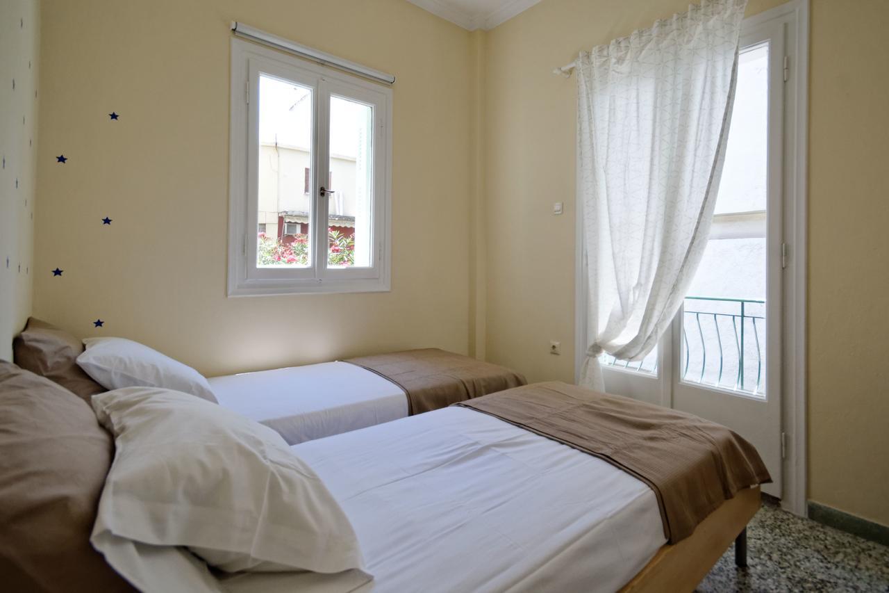 Kosta'S Cottage House Atenas Exterior foto