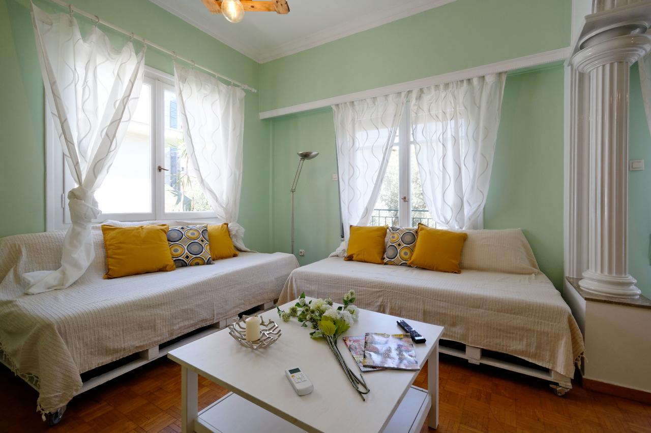 Kosta'S Cottage House Atenas Exterior foto